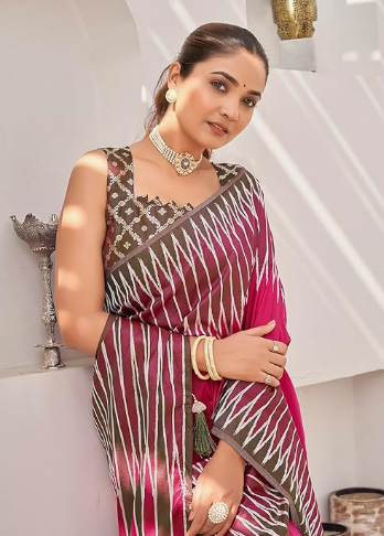 MANOHARI Women's Trendy Banarasi Soft Silk Woven Saree 